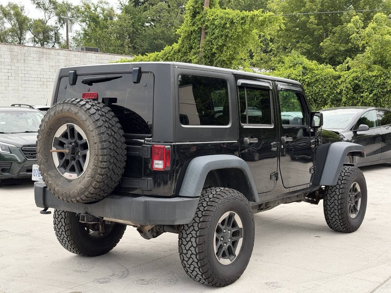 Used 2015 Jeep Wrangler Unlimited Sport w/ Connectivity Group AWD/4WD image 5