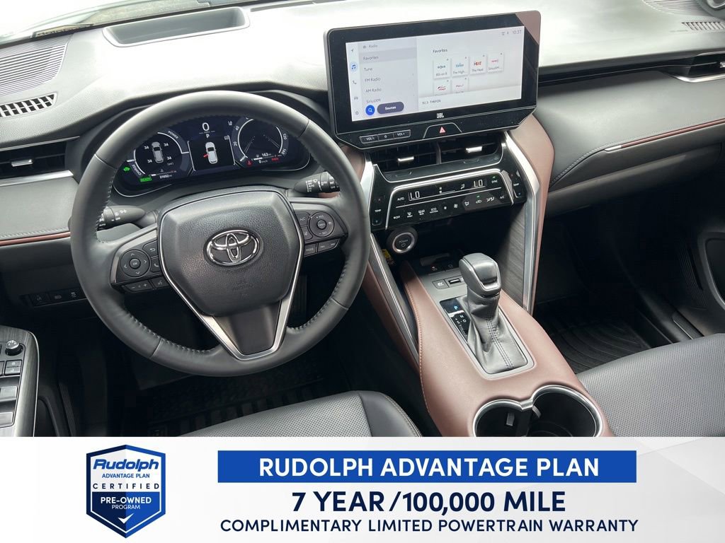 Used 2024 Toyota Venza AWD/4WD image 13