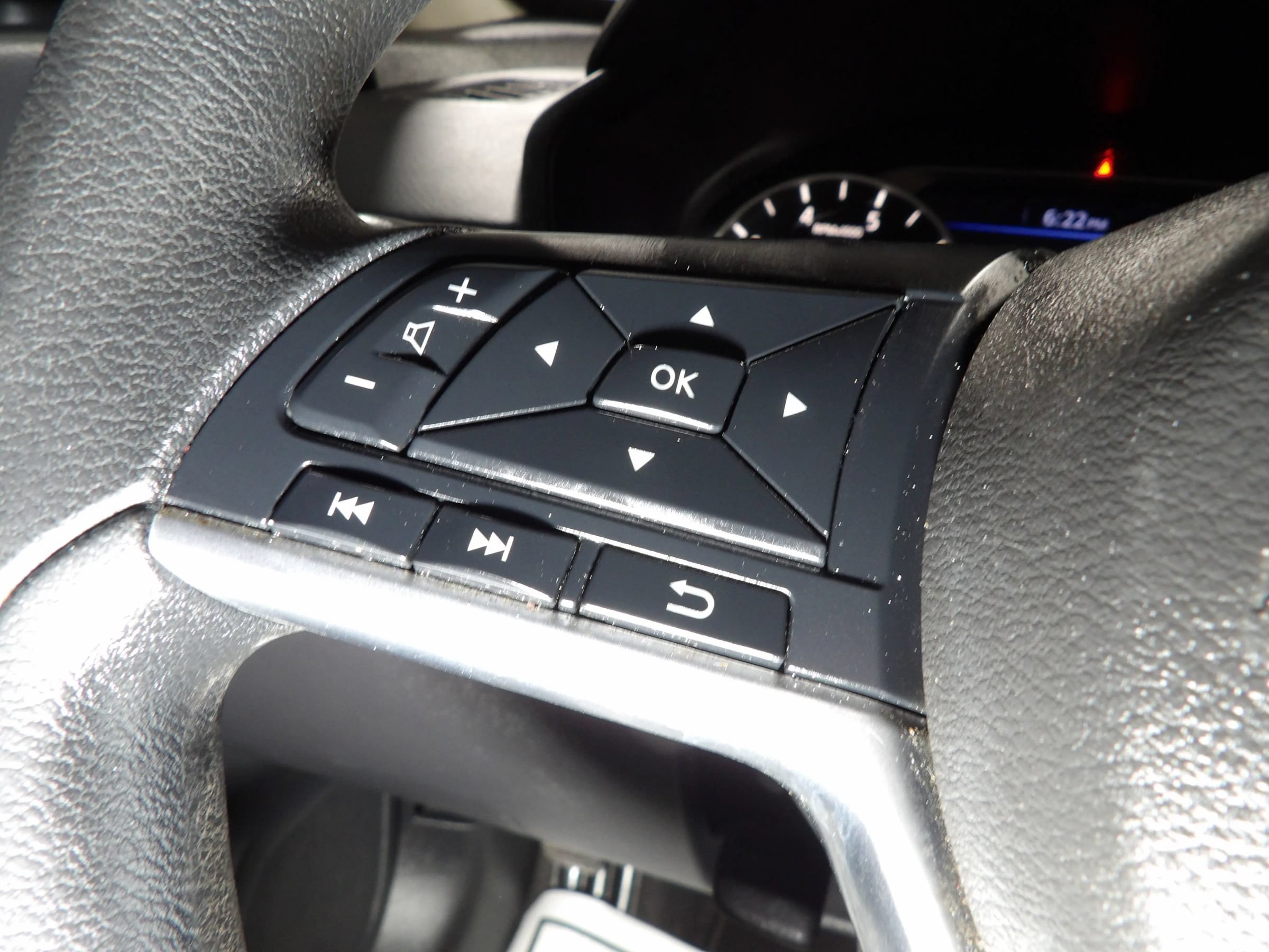 Used 2023 Nissan Altima 2.5 SV FWD image 19