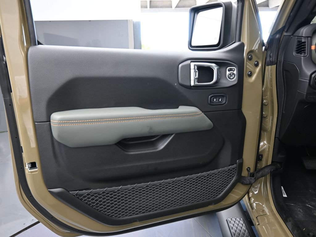 New 2026 Jeep Gladiator Mojave image 15