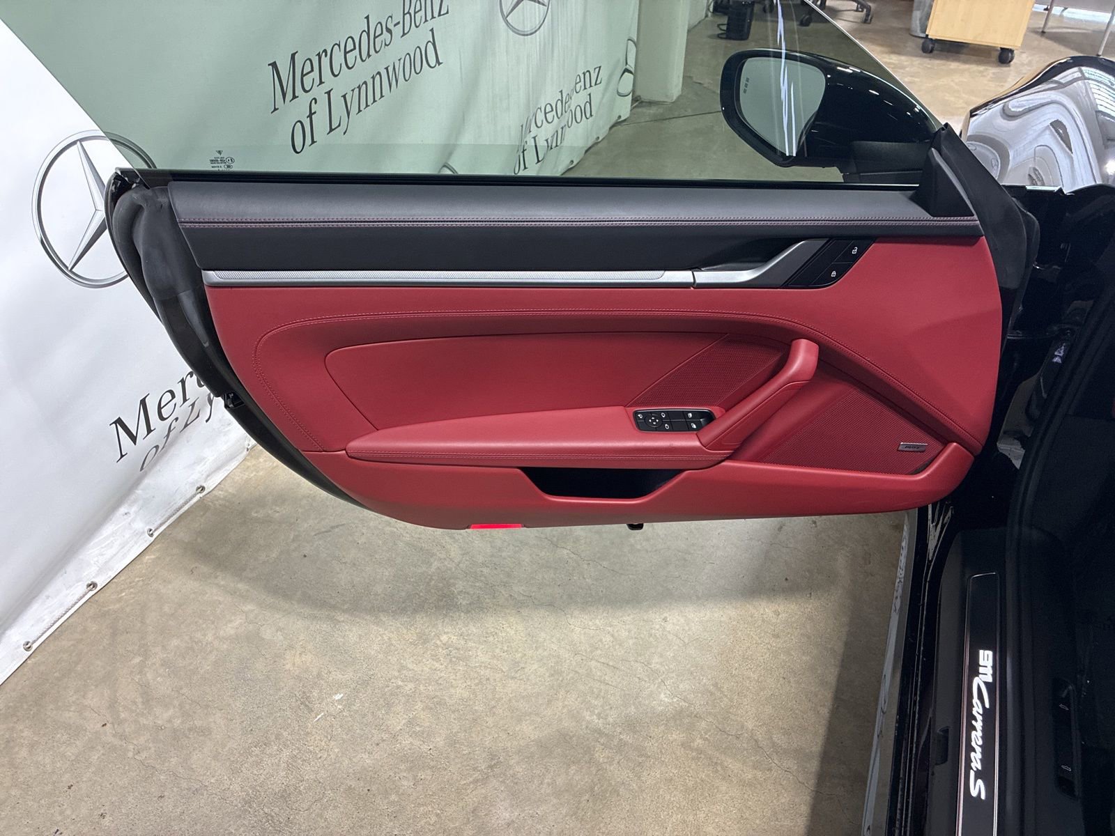 Used 2023 Porsche 911 Carrera S image 7