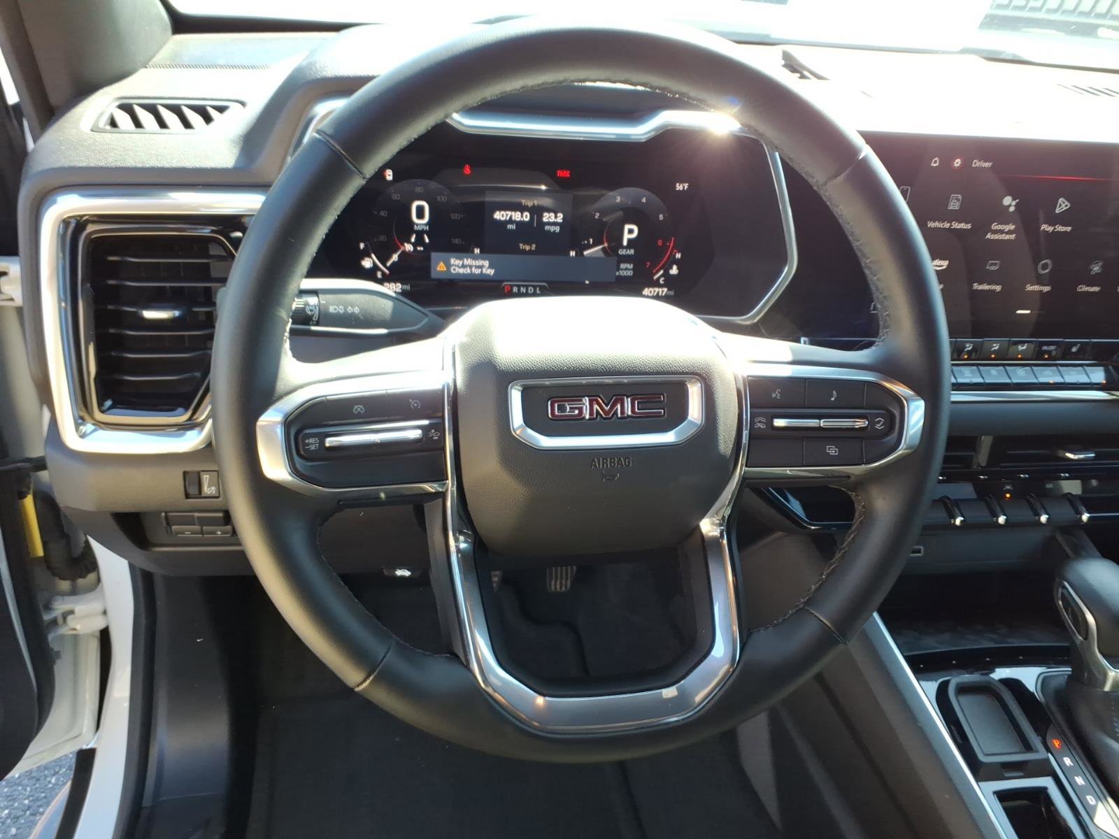 Used 2024 GMC Canyon Elevation w/ Convenience Package image 8