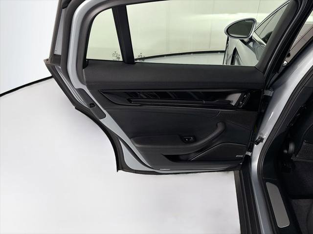 Used 2025 Porsche Panamera RWD image 27