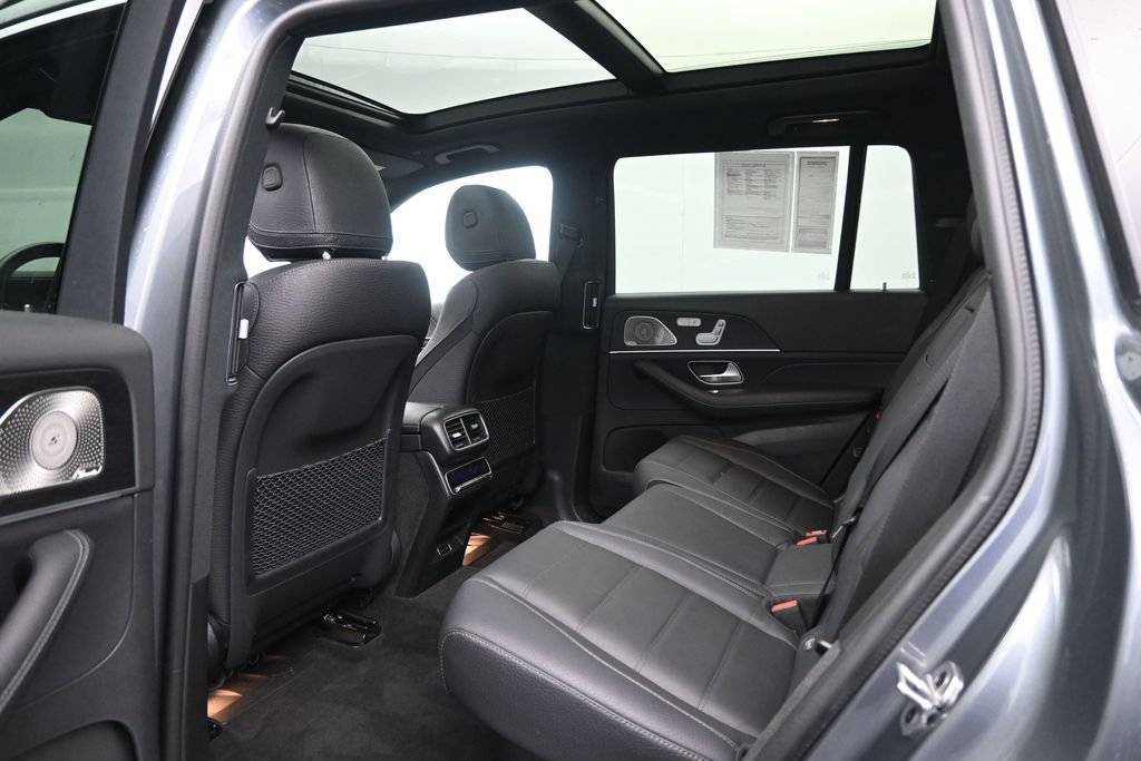 Used 2024 Mercedes-Benz GLS 450 4MATIC image 26