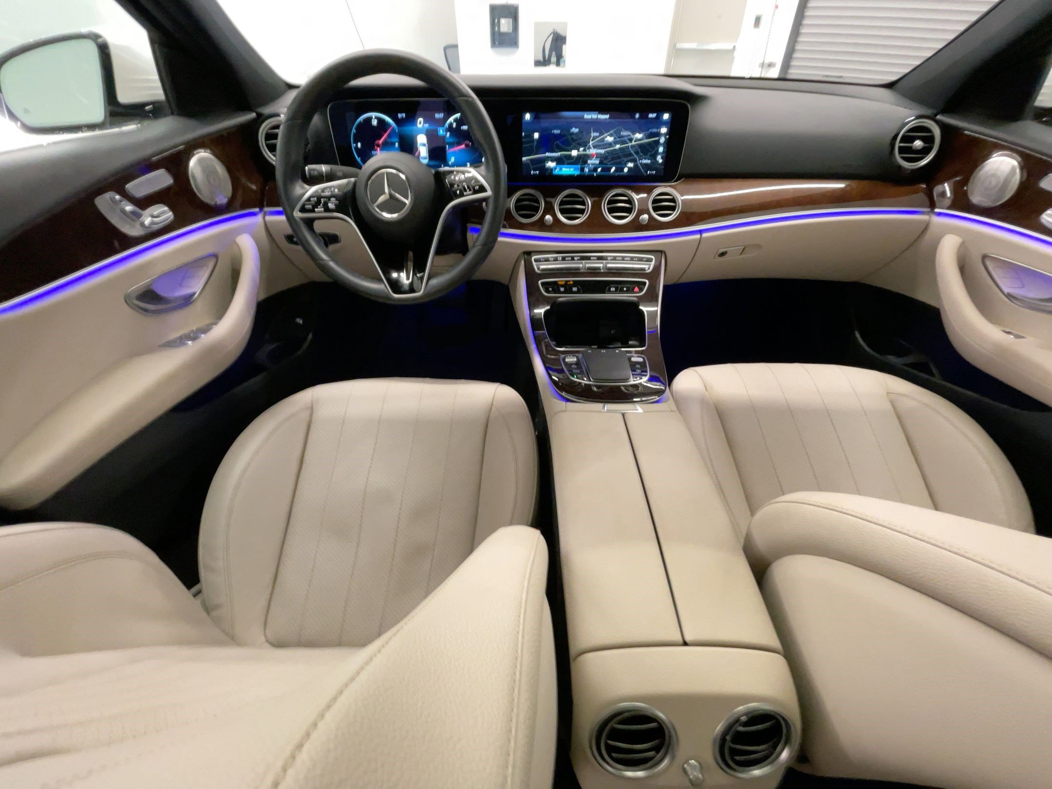 Used 2022 Mercedes-Benz E 350 Sedan image 14