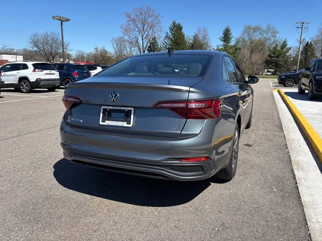 Used 2022 Volkswagen Jetta SE FWD image 6
