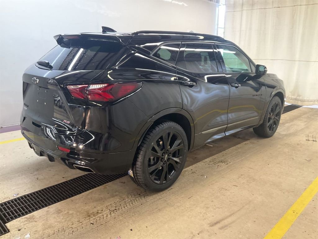 Used 2022 Chevrolet Blazer RS FWD image 3