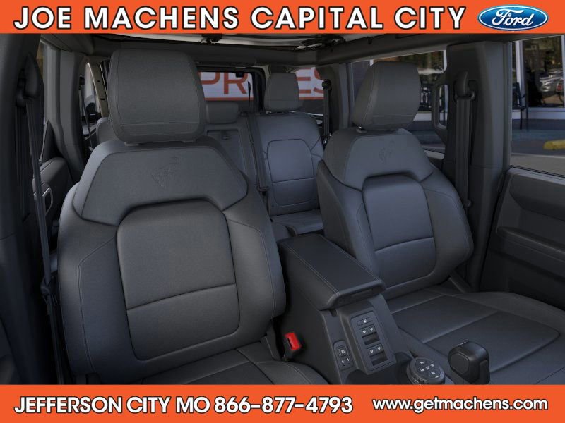 New 2025 Ford Bronco Badlands image 11