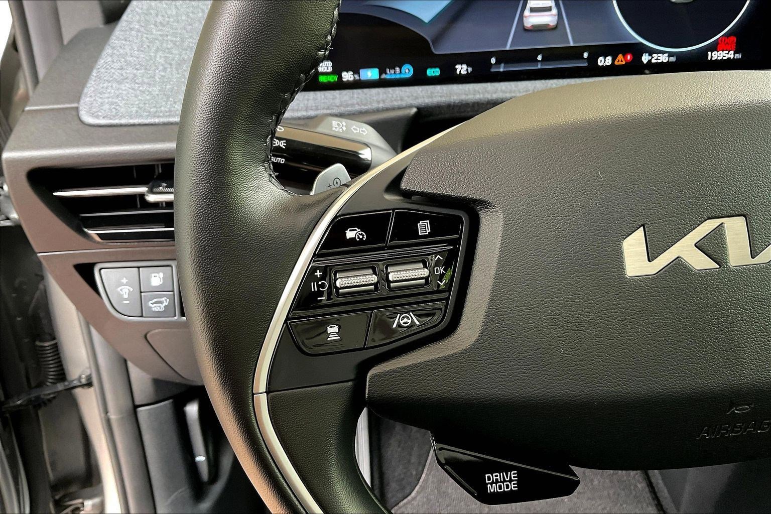 Used 2024 Kia EV6 Wind w/ Wind Technology Package AWD/4WD image 11