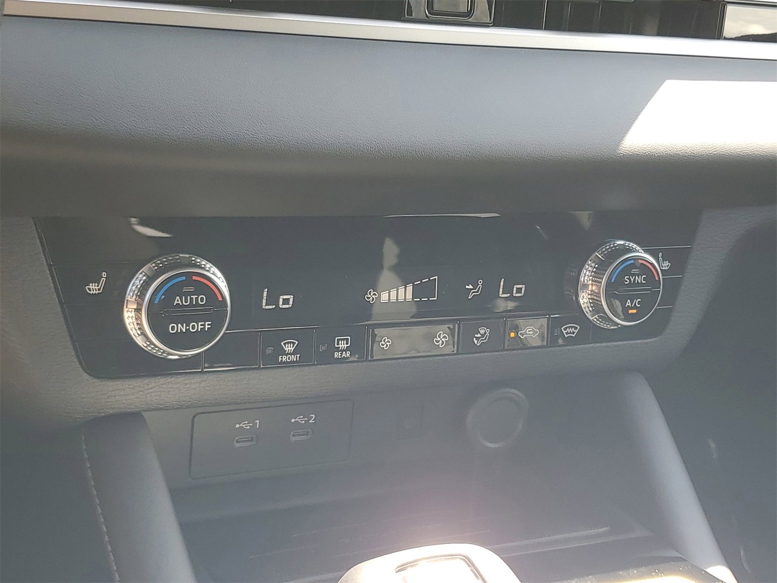 New 2025 Mitsubishi Outlander AWD image 18