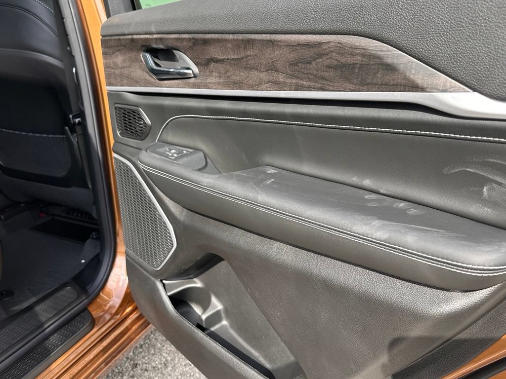 New 2026 Jeep Grand Cherokee L Limited AWD/4WD image 26