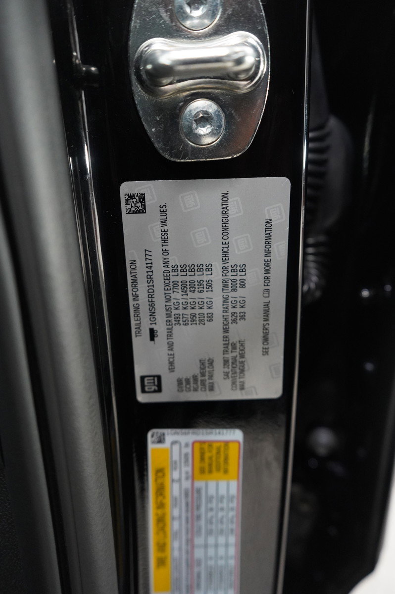 Used 2025 Chevrolet Suburban Premier image 23