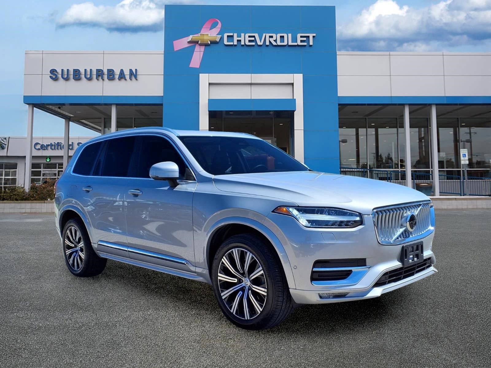 Used 2024 Volvo XC90 B5 Plus AWD/4WD image 3