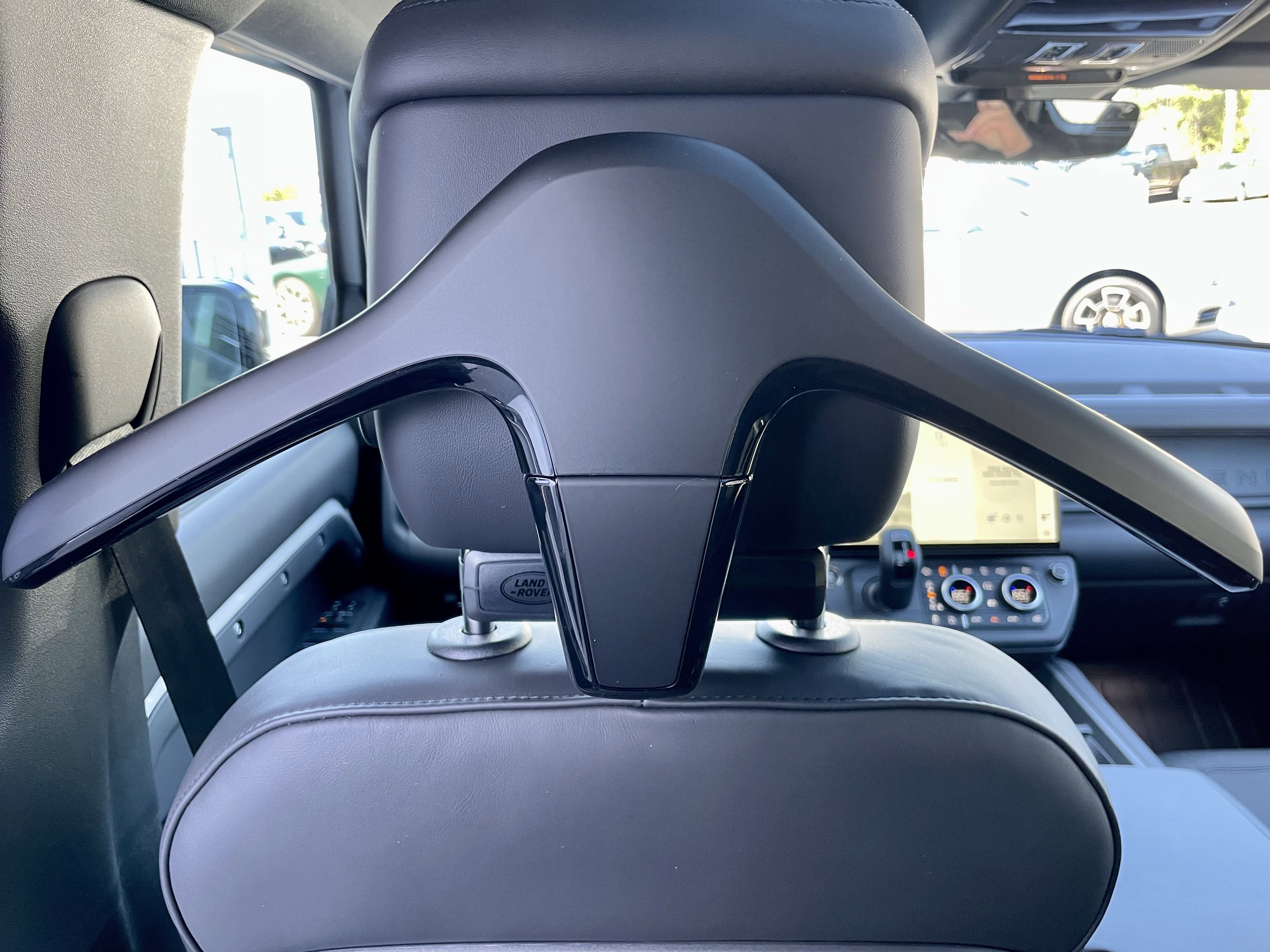 New 2026 Land Rover Defender 130 X-Dynamic SE image 32