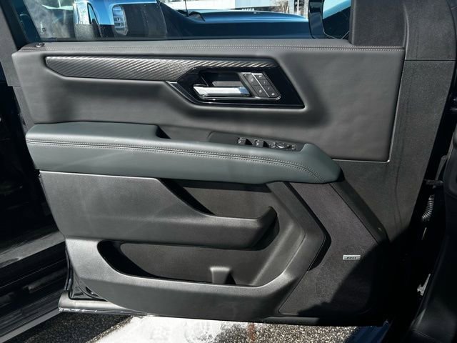 New 2025 GMC Yukon XL AT4 w/ AT4 Premium Plus Package image 11