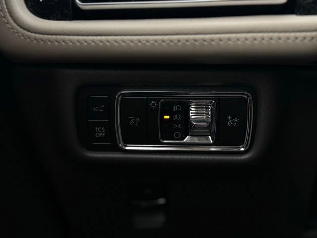 Certified 2023 Lincoln Nautilus AWD w/ Premium Package image 30