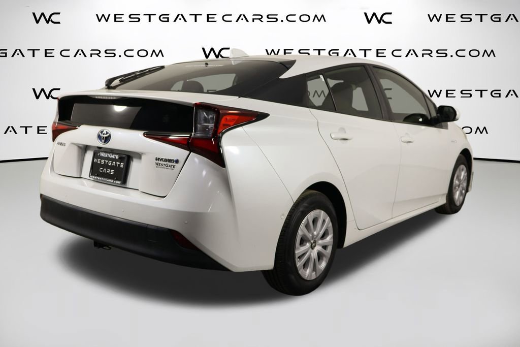 Used 2021 Toyota Prius LE image 42