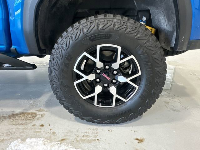 Used 2024 GMC Canyon AT4X image 19