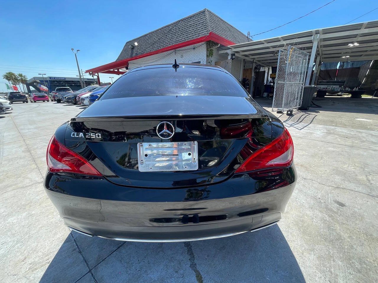 Used 2017 Mercedes-Benz CLA 250 image 5
