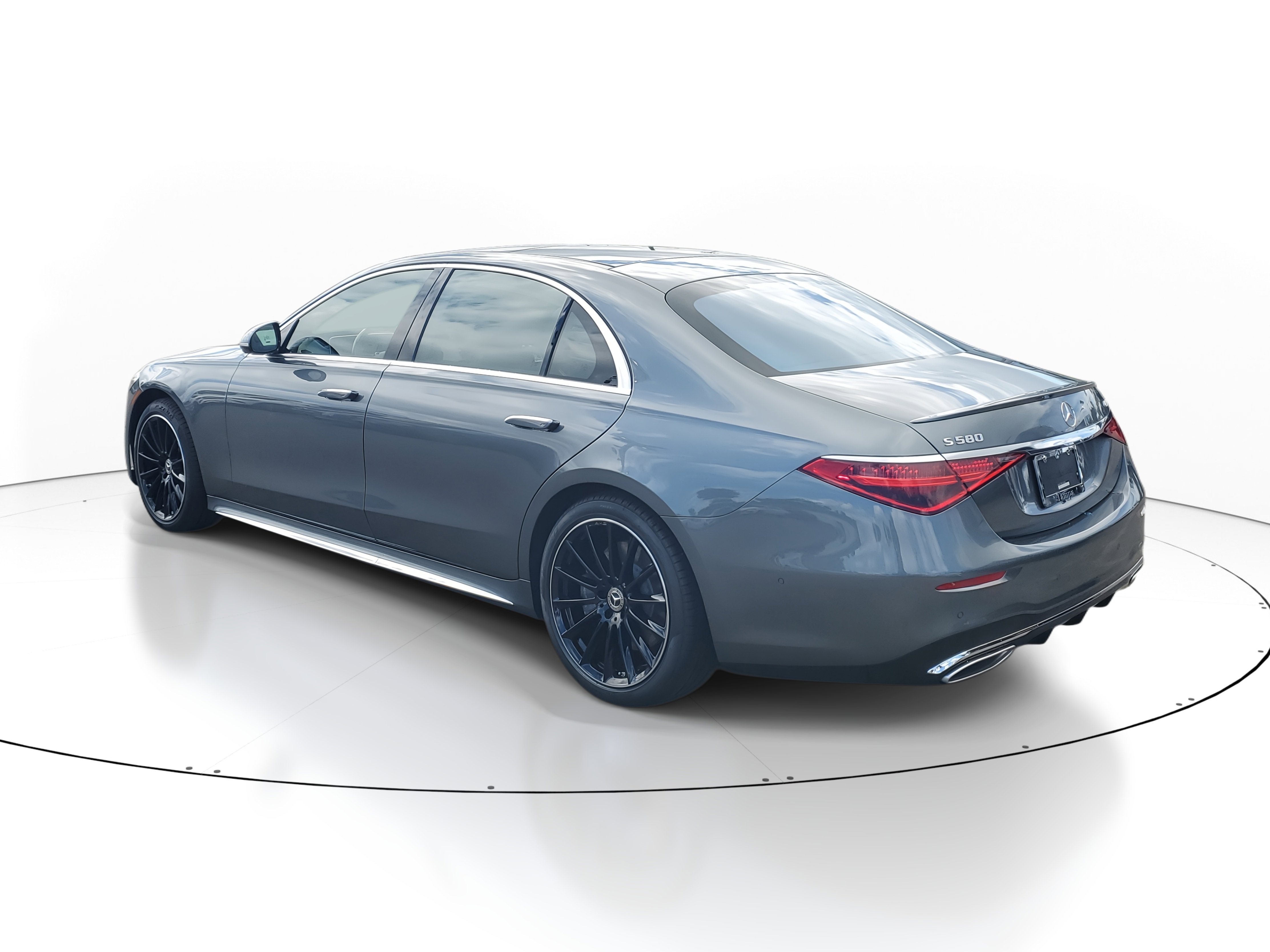 New 2026 Mercedes-Benz S 580 4MATIC Sedan image 3