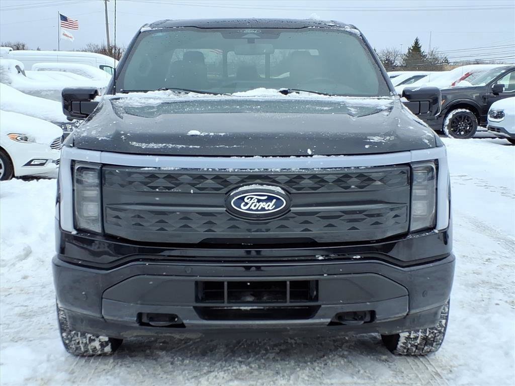 Used 2024 Ford F150 Lightning Platinum image 8