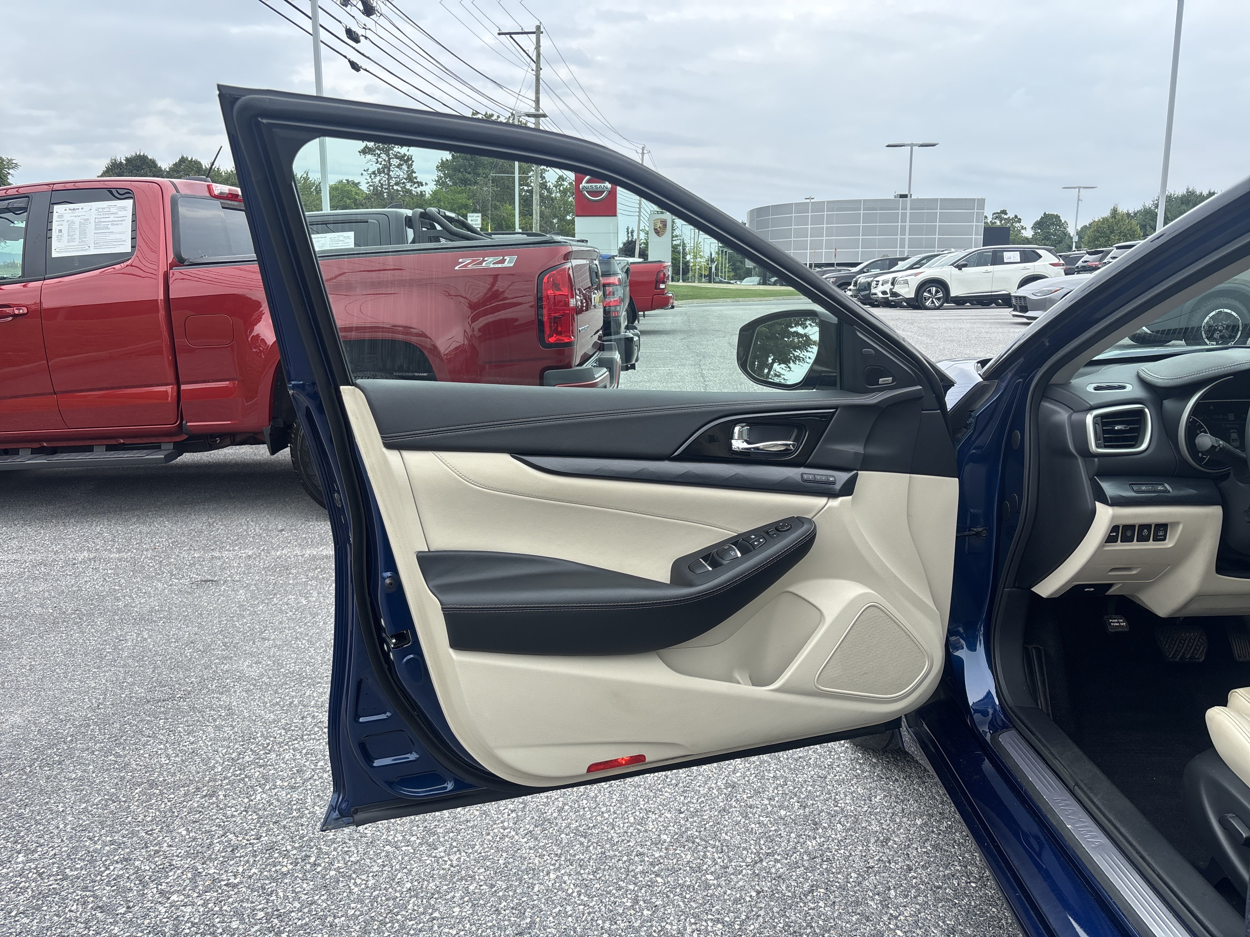 Used 2021 Nissan Maxima Platinum w/ Sport Mat Group FWD image 35