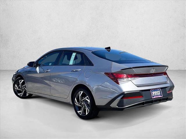 Used 2025 Hyundai Elantra Sport FWD image 13