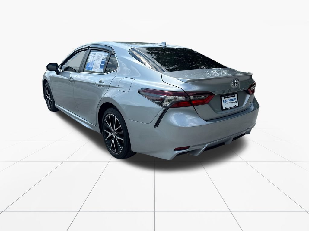 Used 2024 Toyota Camry SE FWD image 6