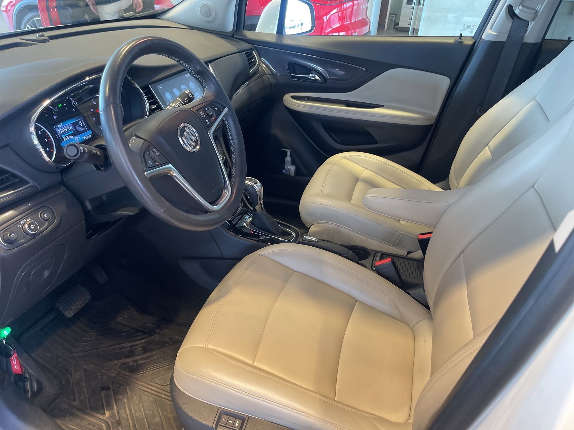 Used 2017 Buick Encore Essence image 5