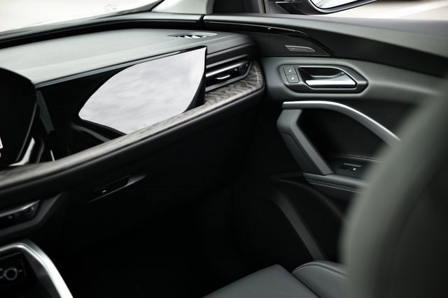 New 2025 Audi Q5 Premium Plus image 28