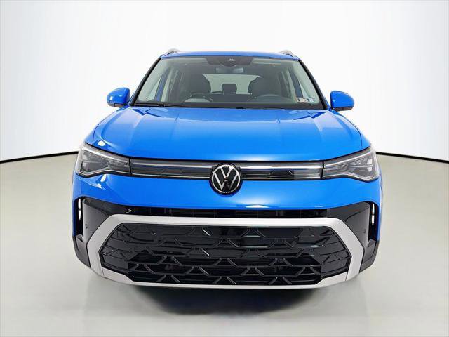 Used 2025 Volkswagen Taos SEL video 2