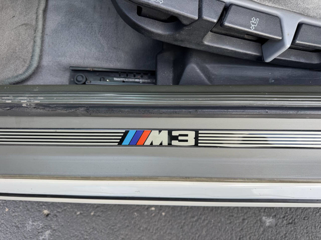 Used 1995 BMW M3 Coupe image 30