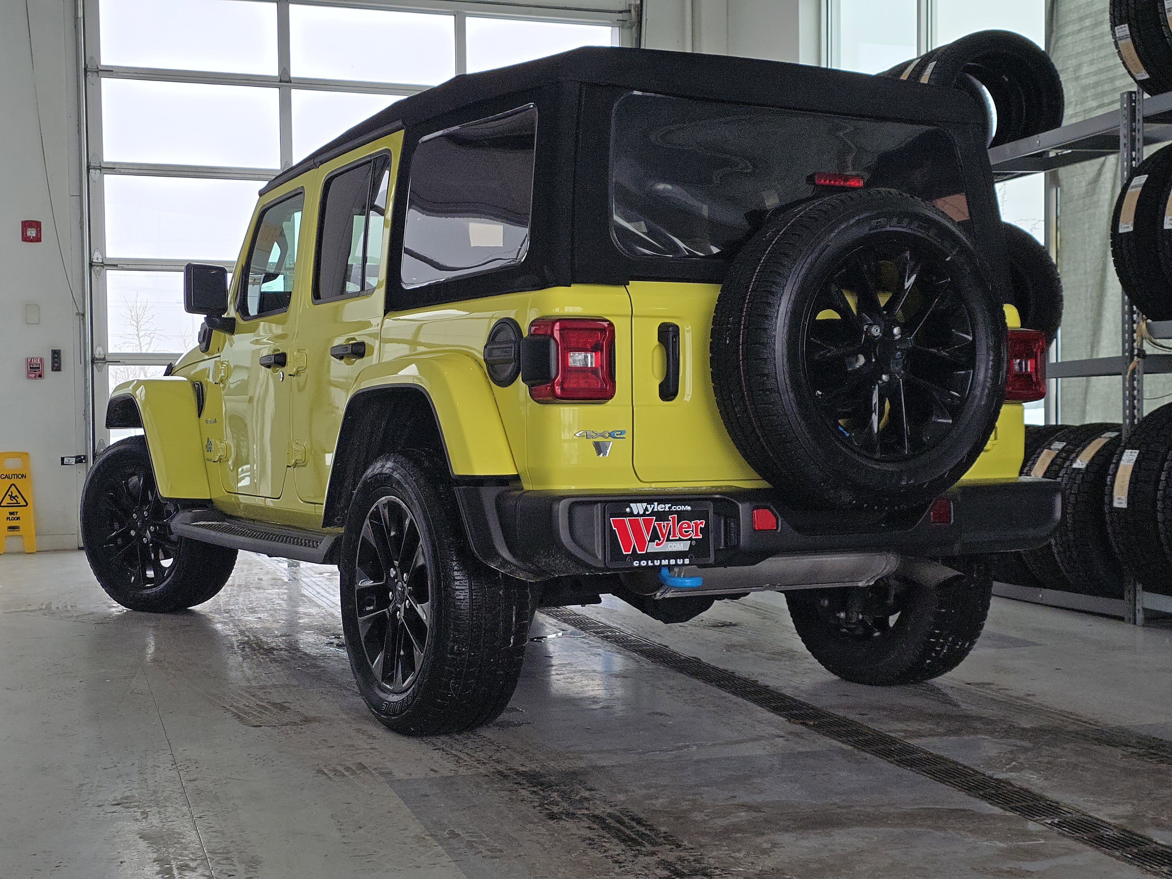 Used 2023 Jeep Wrangler Sahara w/ Cold Weather Group image 16