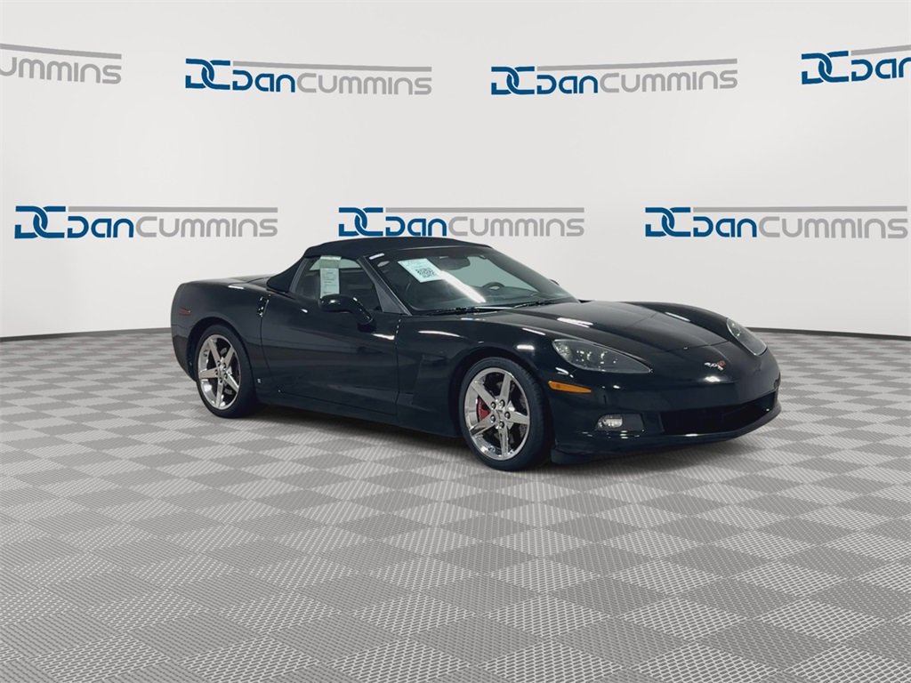 Used 2007 Chevrolet Corvette Convertible w/ Preferred Equipment Group image 2