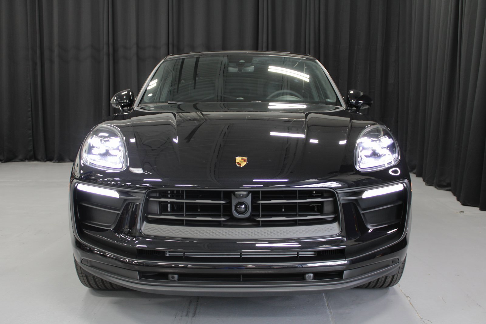 New 2026 Porsche Macan image 10