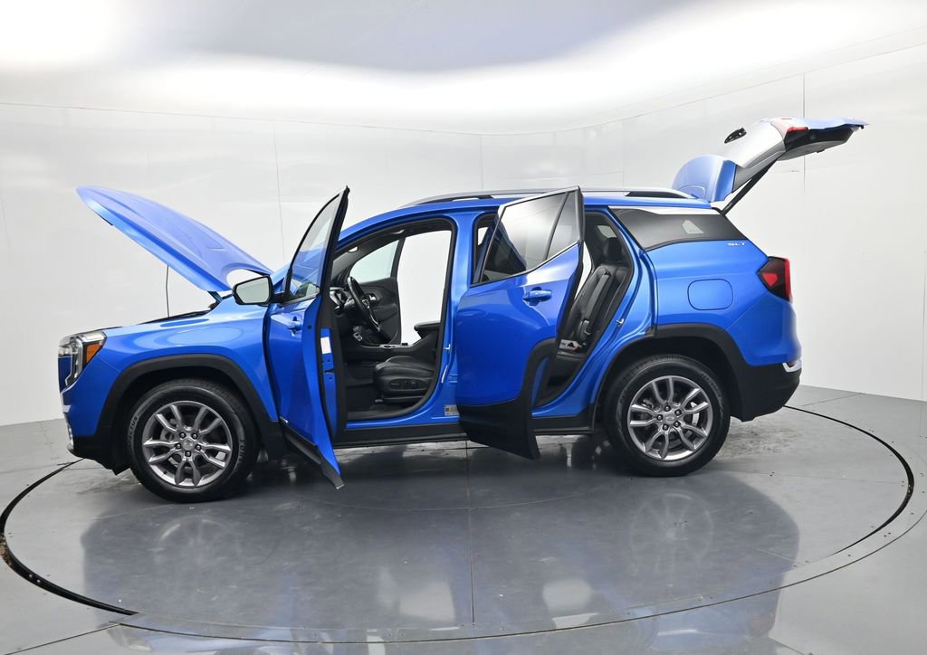 Used 2024 GMC Terrain SLT AWD/4WD image 64