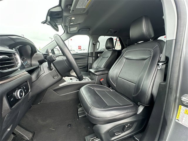 Used 2023 Ford Explorer Limited w/ Equipment Group 301A image 13