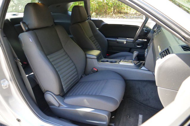 Used 2014 Dodge Challenger R/T w/ Blacktop Package image 33