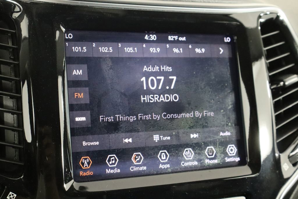 Used 2019 Jeep Cherokee Limited image 29