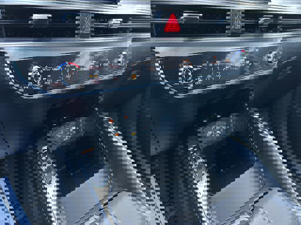 New 2026 Kia Sorento S w/ S Panoramic Sunroof Package image 23