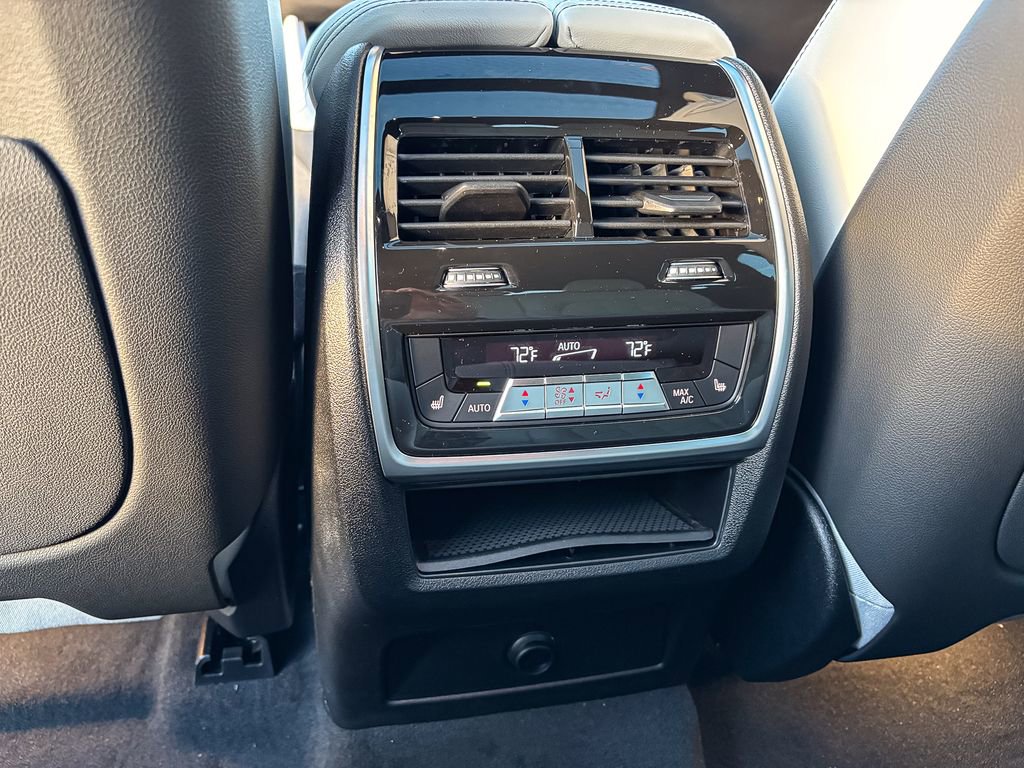 New 2026 BMW X6 xDrive40i image 27