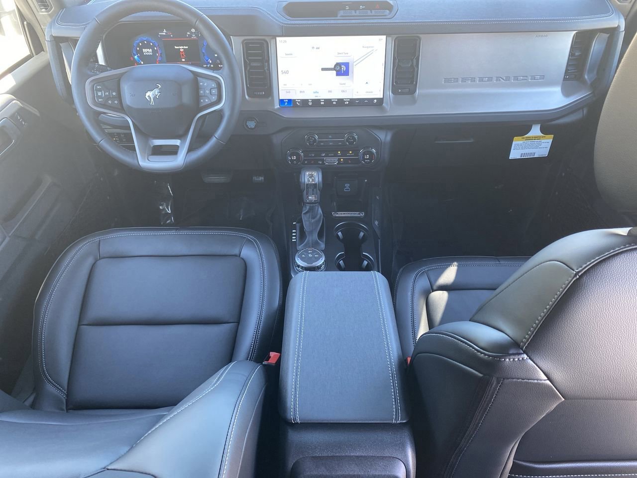 Used 2025 Ford Bronco Outer Banks AWD/4WD image 11
