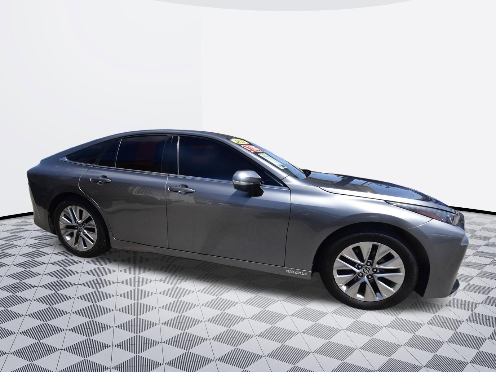 Used 2023 Toyota Mirai w/ Advanced Technology Package RWD image 5
