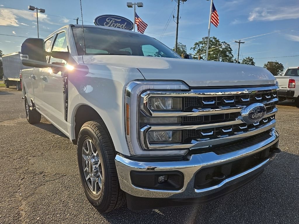 New 2026 Ford F350 Lariat image 3