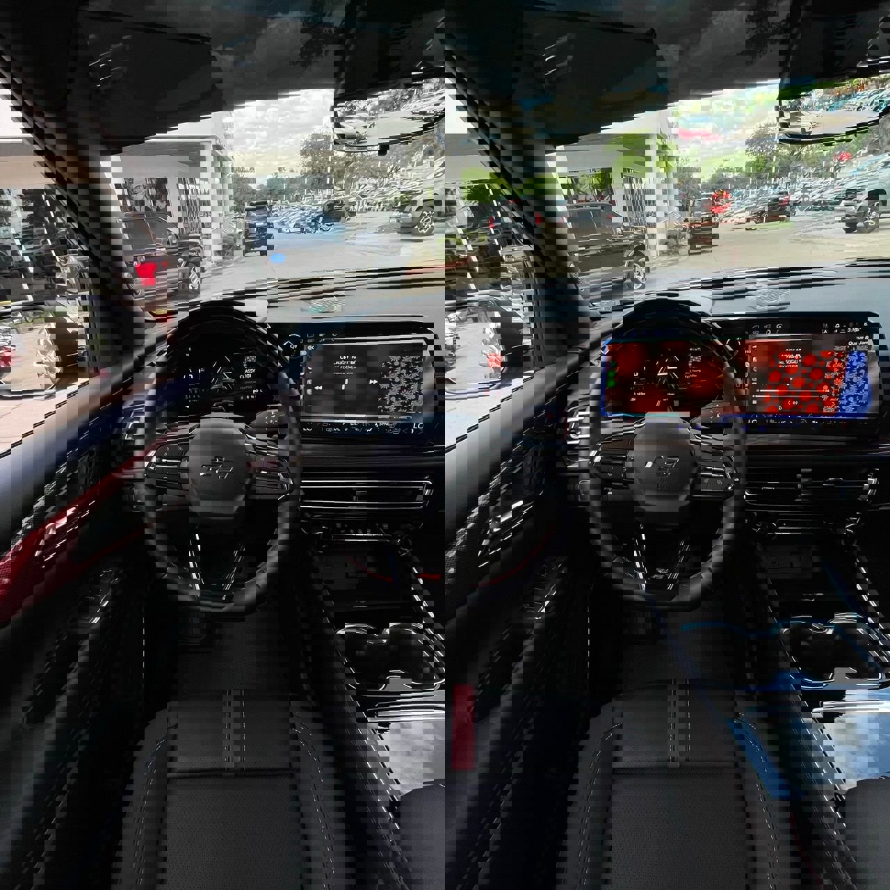 Used 2026 Chevrolet Traverse RS image 12