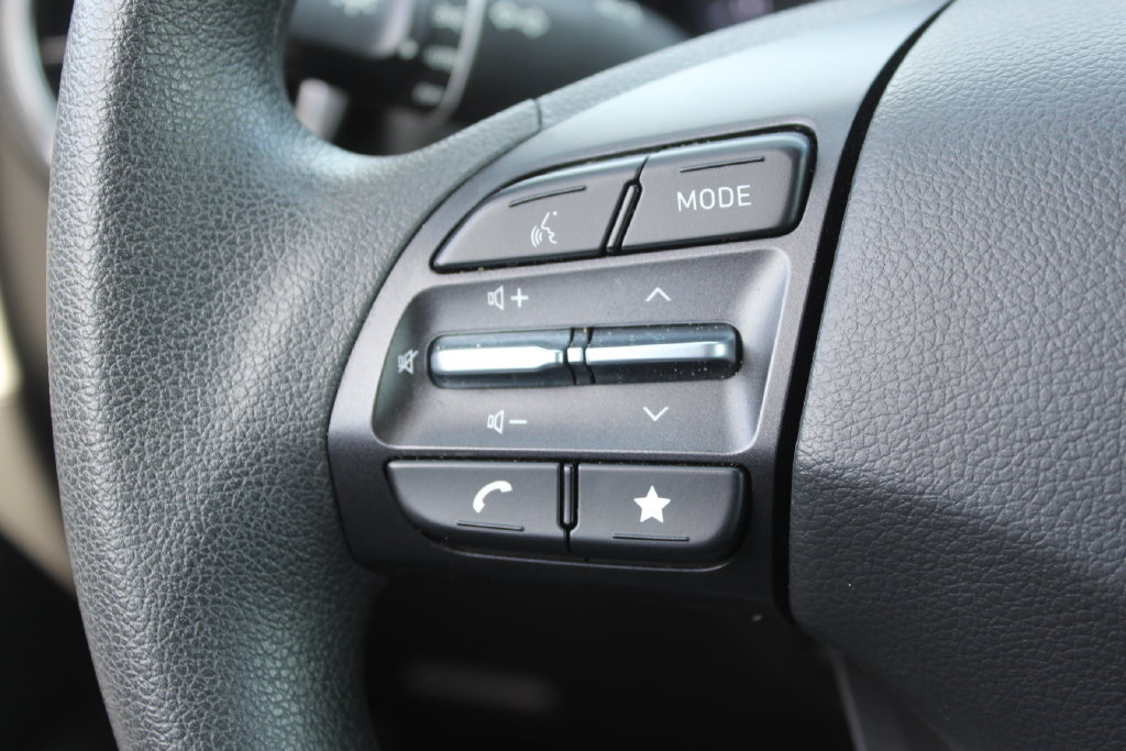Used 2023 Hyundai Kona SEL FWD image 28