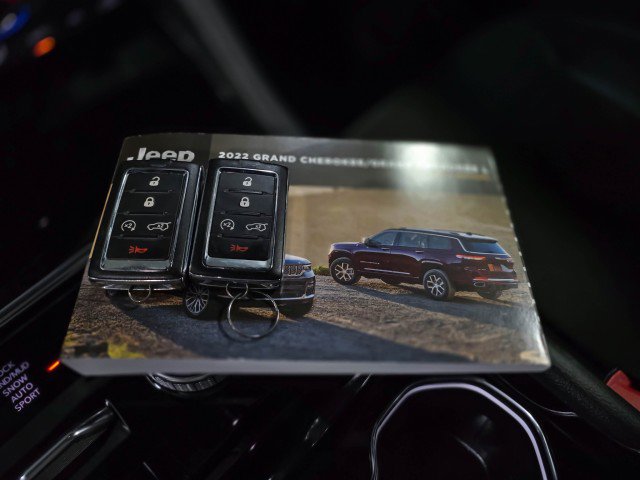 Used 2022 Jeep Grand Cherokee Trailhawk w/ Advanced Protech Group II image 45