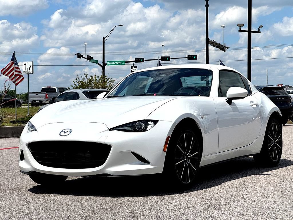 New 2026 MAZDA MX-5 Miata RF Grand Touring RWD image 4