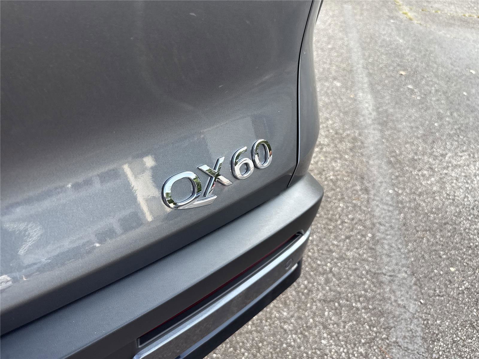 Used 2025 INFINITI QX60 Luxe w/ Vision Package image 7