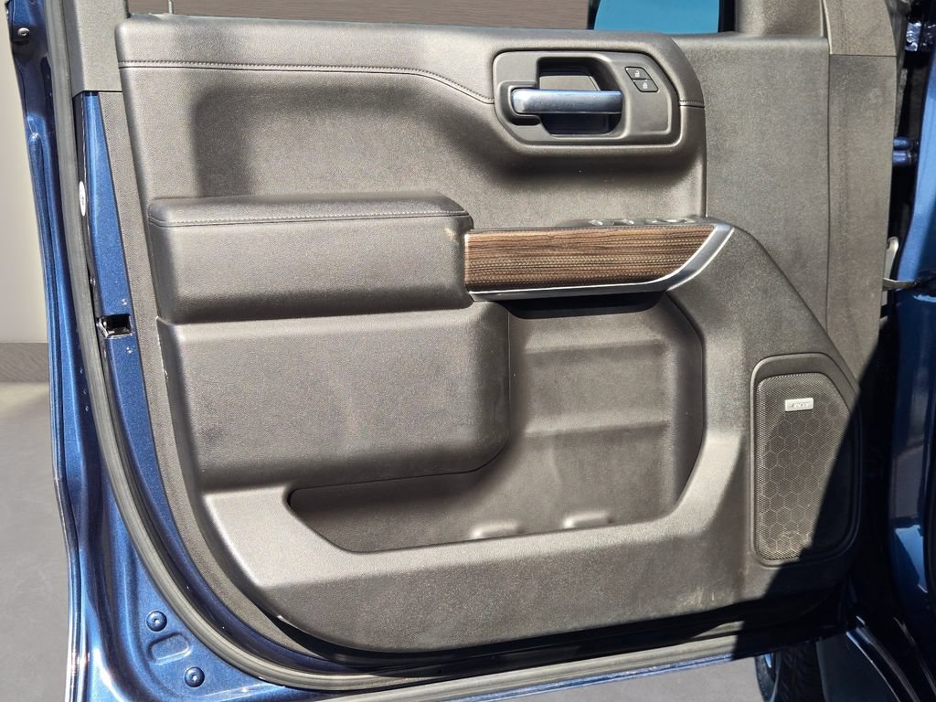 Used 2022 Chevrolet Silverado 1500 LT Trail Boss w/ Convenience Package II AWD/4WD image 19